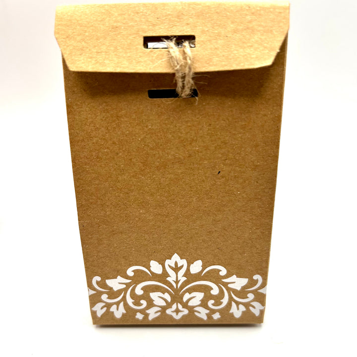 Kraft  Favor boxes (pack of 5) with string and labels